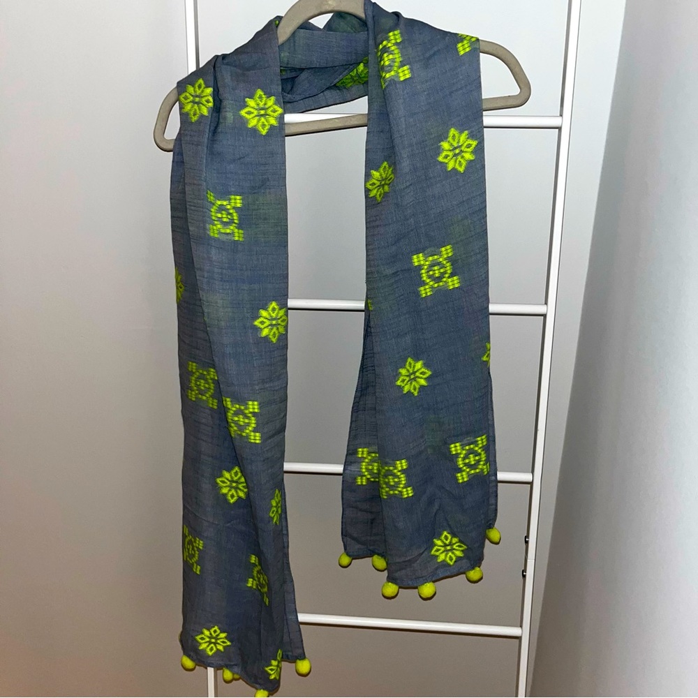 Chambray scarf with neon embroidery